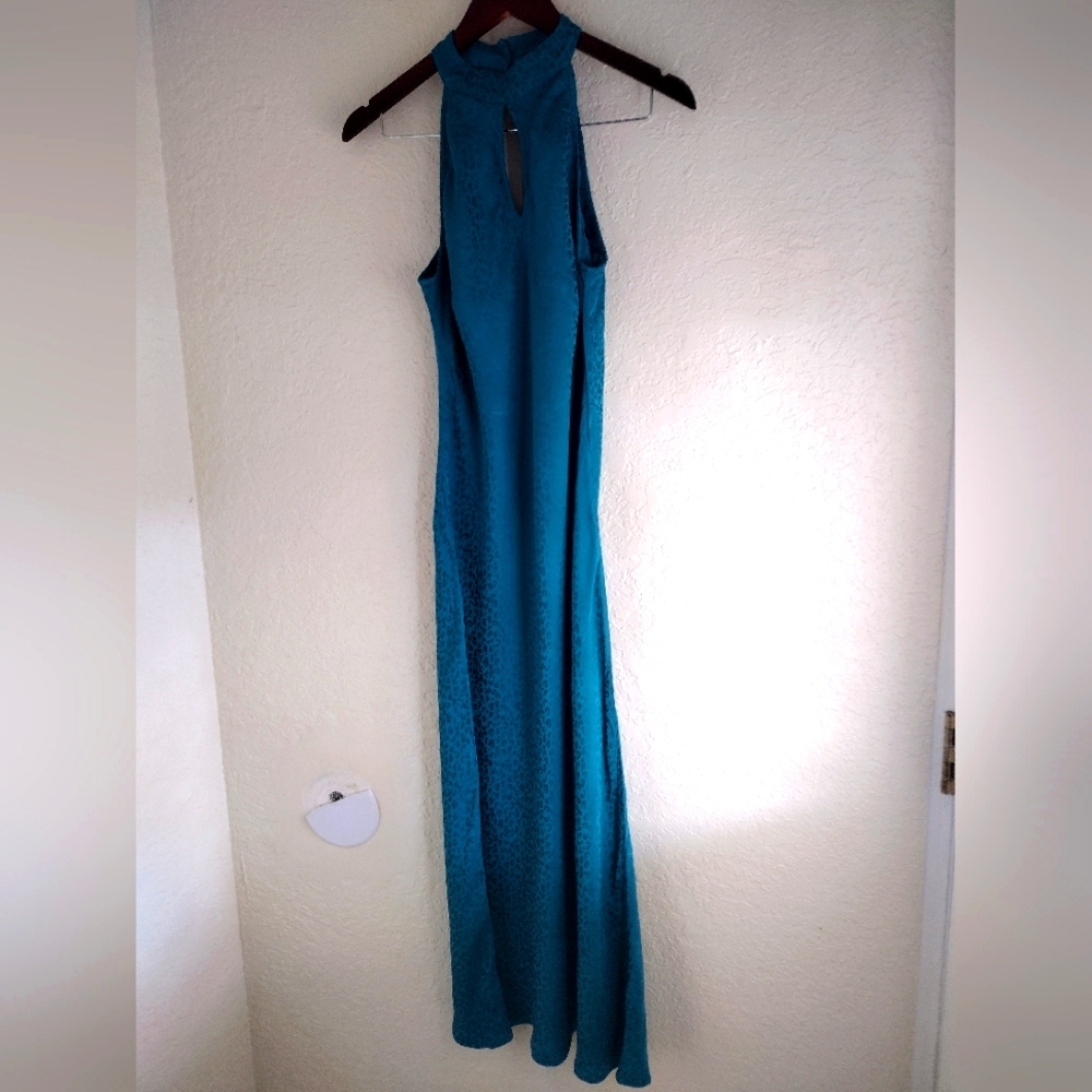 Young Broke & Fabulous Lou Lou's Dress - Picture 4 of 9